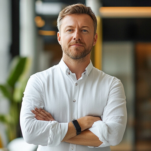 Interimsekonom fokuserar på effektiv fakturahantering i en modern ekonomiavdelning